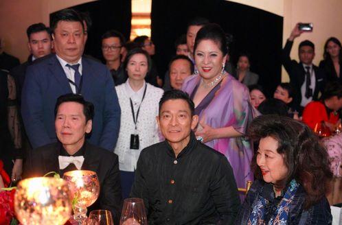 吃瓜香港娱乐圈视频,吃瓜视频带你领略幕后风云 第3张 吃瓜香港娱乐圈视频,吃瓜视频带你领略幕后风云 第3张