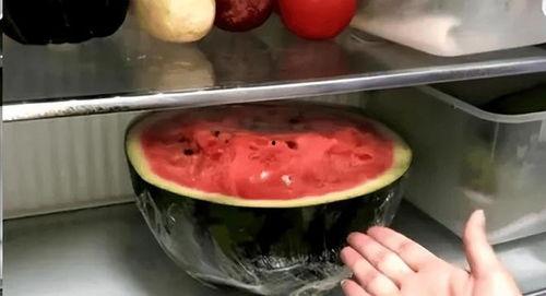 小伙吃瓜险些丧命视频,食品安全警钟长鸣 第3张 小伙吃瓜险些丧命视频,食品安全警钟长鸣 第3张