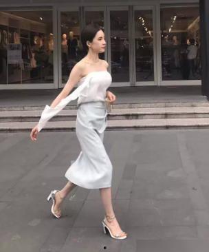 网红吃瓜模特视频,揭秘娱乐圈幕后真相 第2张 网红吃瓜模特视频,揭秘娱乐圈幕后真相 第2张