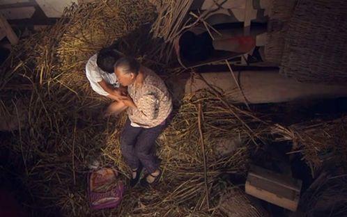 农村小孩偷瓜吃视频大全,农村小孩偷瓜吃欢乐瞬间大盘点 第3张 农村小孩偷瓜吃视频大全,农村小孩偷瓜吃欢乐瞬间大盘点 第3张